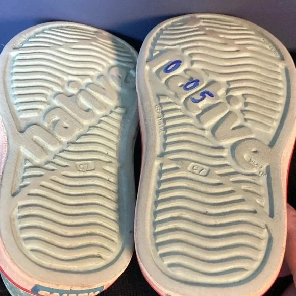 NATIVE SLIP ON SHOES TEAL GLITTER GIRLS SHOES SIZE 7 GOOD CLEAN CONDITION - Picture 9 of 13